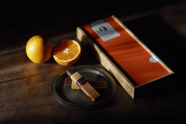 ちょっと粋な贈りものに・・・プレミアムなビターキャラメルバー