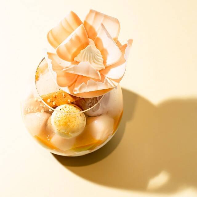 夏限定！桃のパフェ「パルフェフルーリー ペッシュ」【パスカル・ル・ガック】
