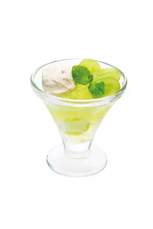 「丸ごと美味しい！シャインマスカットとナガノパープルのデザート【デニーズ】」の画像