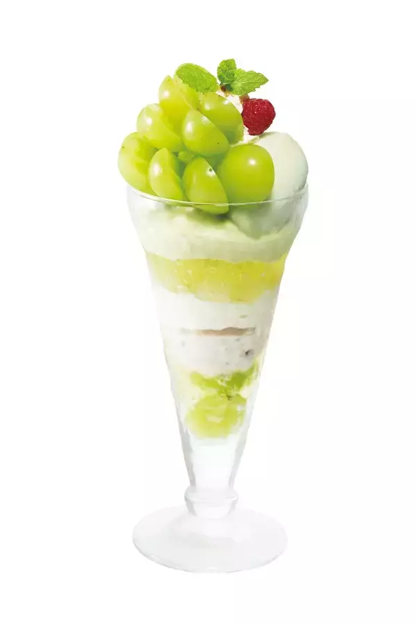 「丸ごと美味しい！シャインマスカットとナガノパープルのデザート【デニーズ】」の画像