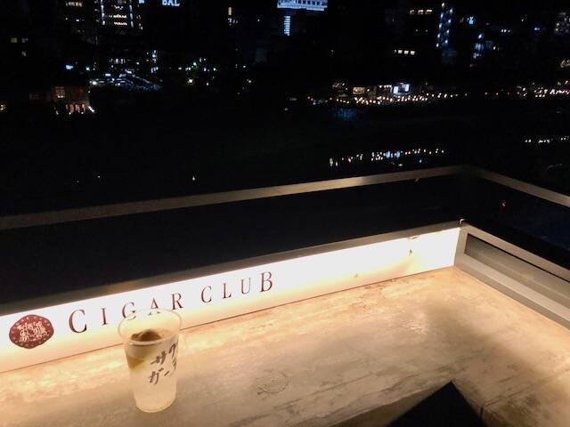 これぞ大人の秘密基地！鴨川を一望できるルーフトップバー「サワーガーデン」を現地ルポ【京都】