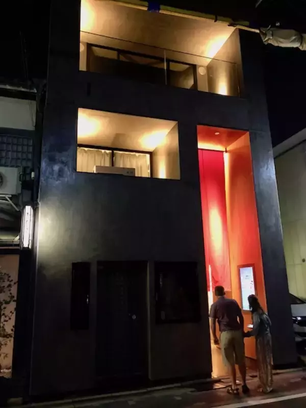 「これぞ大人の秘密基地！鴨川を一望できるルーフトップバー「サワーガーデン」を現地ルポ【京都】」の画像