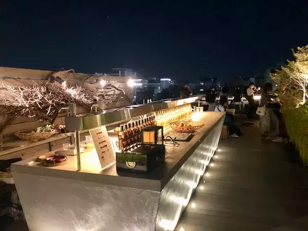 「これぞ大人の秘密基地！鴨川を一望できるルーフトップバー「サワーガーデン」を現地ルポ【京都】」の画像