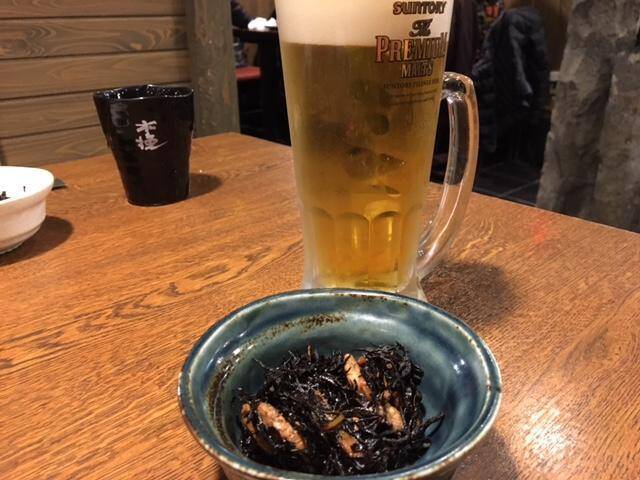炭火で豪快に焼いたコリコリで美味しい宮崎地鶏が食べられる「ぐんけい隠蔵」