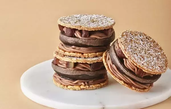 「パンケーキでおなじみ「FLIPPER’S」から秋の味覚”マロン”を使った新作スイーツ登場」の画像