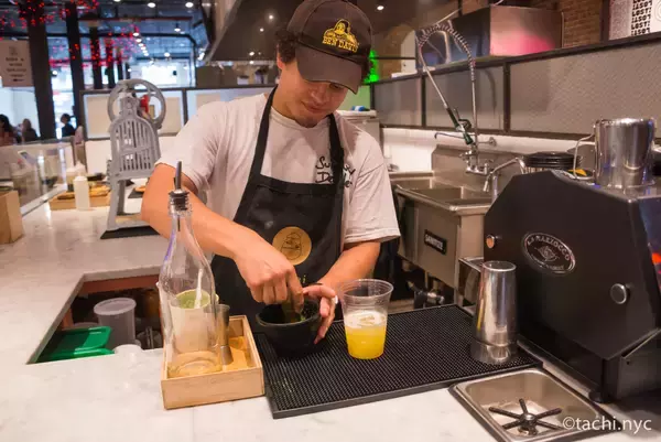 「【NY現地取材】チャイナタウンがお洒落に変化！キャナルストリートマーケットで何食べる？＜フード編＞」の画像