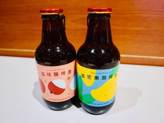 台湾フルーツビール飲み比べ ２ 台灣艾爾のレトロ可愛い瓶入りサワービール 19年10月8日 エキサイトニュース