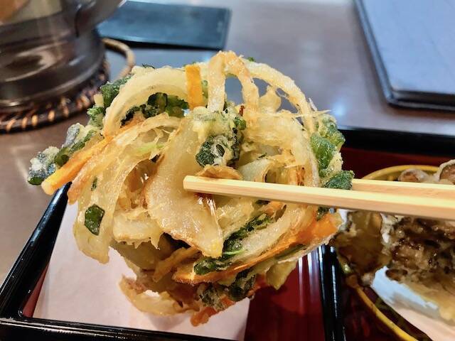 究極の輝きと喉越しに超感動！水沢うどんの元祖「田丸屋」を実食ルポ【群馬県】