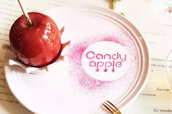 「行列の絶えない！りんご飴専門店「Candy apple」が渋谷・東急東横店に」の画像