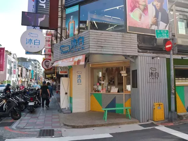 「台湾で人気のドリンク店「沐白（ムーバイ）」の新商品・チーズホイップ烏龍茶を実食ルポ【台湾】」の画像