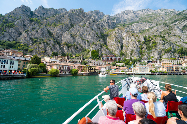 レモンづくしの街「リモーネ」 名前の由来は?