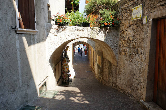 知ってた？レモンづくしの街「リモーネ」、名前の由来はレモンというわけではないのです！