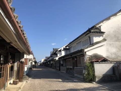 藍商人たちの出世の証「うだつの町並み」見学＆ハンカチ藍染め体験ルポ【徳島県・美馬市】
