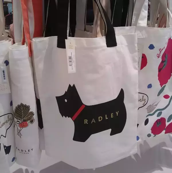 「自分用にもお土産にも最適！大人シックなイギリスエコバッグ５選！」の画像