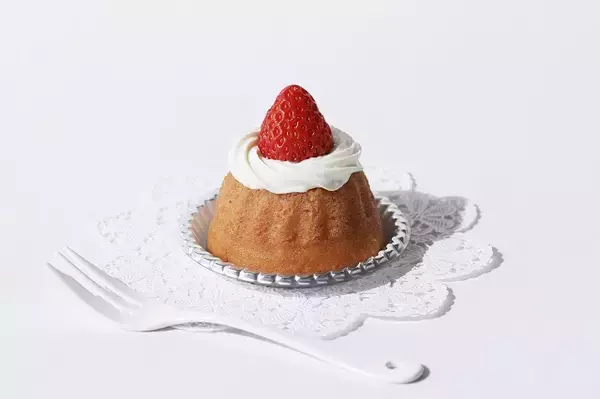 「大福にケーキも！いちごスイーツ専門店「Berry UP!」表参道にオープン」の画像