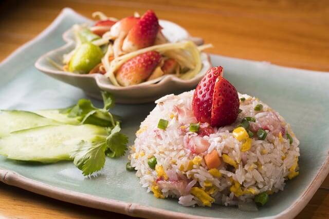 いちご炒飯！？ありそうでなかった新感覚「いちご料理」を食べつくせ！