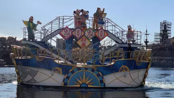 「ミッキー＆ミニーが2020年の抱負を発表！？お正月限定のプログラムと限定グッズを編集部が調査してきた」の画像