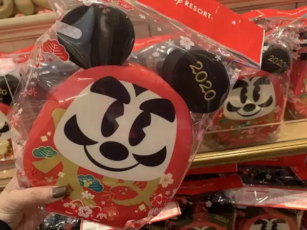 「ミッキー＆ミニーが2020年の抱負を発表！？お正月限定のプログラムと限定グッズを編集部が調査してきた」の画像