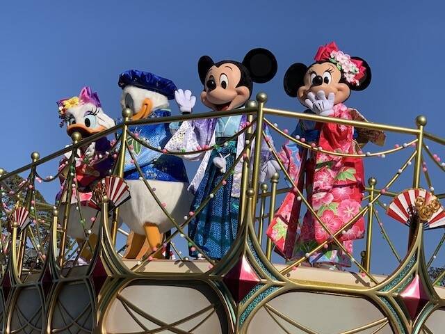 ミッキー＆ミニーが2020年の抱負を発表！？お正月限定のプログラムと限定グッズを編集部が調査してきた