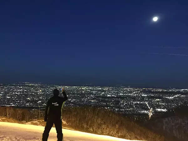 「地元の人おすすめ！「冬の札幌」の楽しみ方。夜景スキーやグルメ情報も」の画像