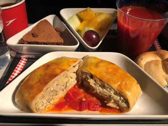 乗った瞬間からウィーン 機内食が美味しい オーストリア航空 成田発 ウィーン Os52便 プレミアムエコノミークラス 搭乗ルポ 年2月12日 エキサイトニュース 3 4