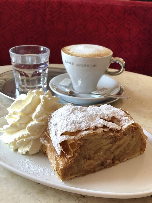 コーヒーとお酒が融合した マリアテレジア を味わいに ウィーンの伝説的カフェ Cafe Museum ムゼウム を現地ルポ オーストリア 年2月10日 エキサイトニュース