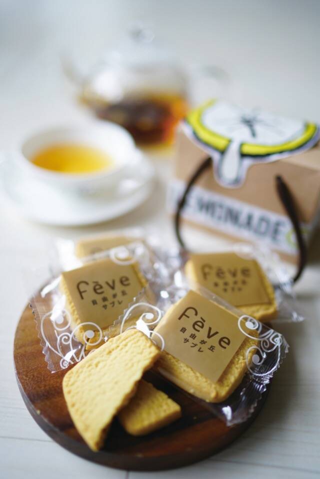 甘酸っぱいレモンのケーキとクッキーがレモネード専門店に登場！