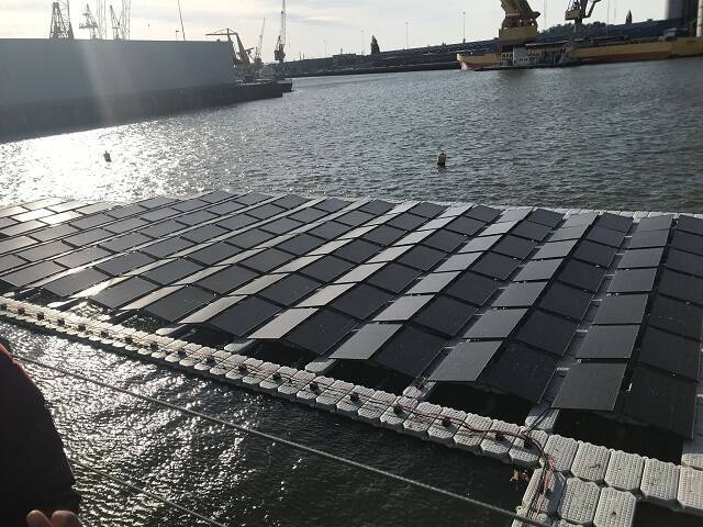 自然エネルギーで稼働！海に浮かぶ酪農場「Floating Farm」を現地ルポ【オランダ】