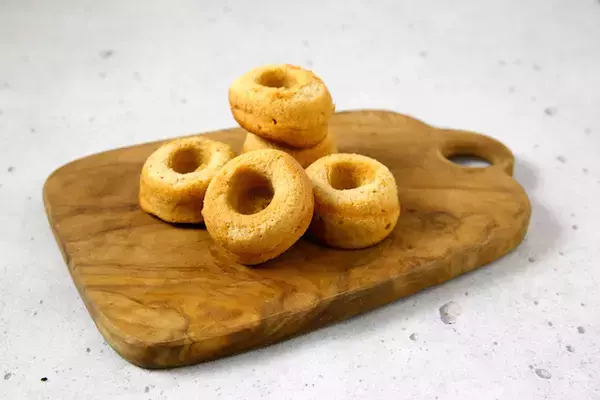 「「THE ALLEY」が中崎町「カラーズ」とコラボ！気になる限定パンをチェック」の画像