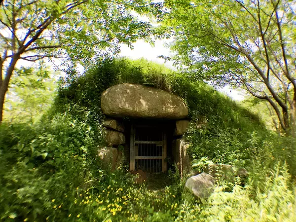 「日本列島ゆるゆる古墳ハント（３）福岡県北九州市の「雨窪古墳」と資さんうどん」の画像