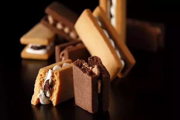 「おもたせにもおすすめ！植物由来のレーズンサンドが登場」の画像