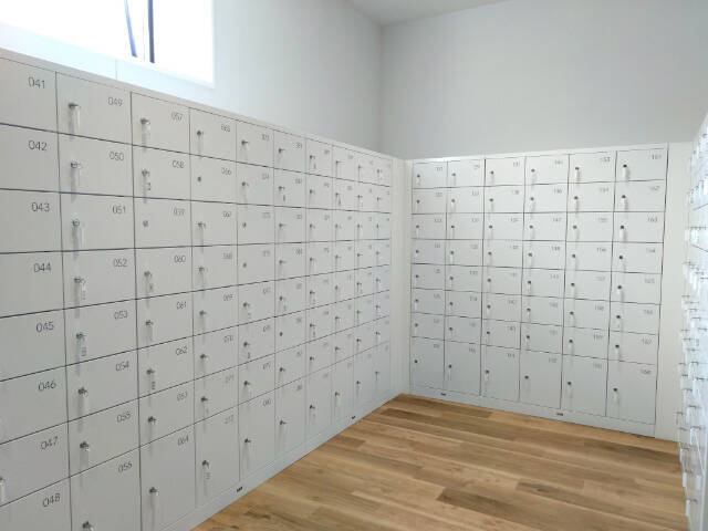 客室に変なロボットが！？絶景温泉付きオーシャンビューホテルに泊まってみた【変なホテル関西空港】