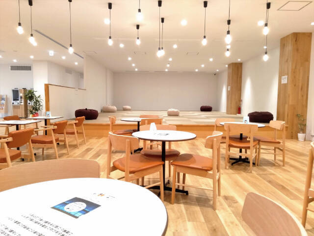 客室に変なロボットが！？絶景温泉付きオーシャンビューホテルに泊まってみた【変なホテル関西空港】