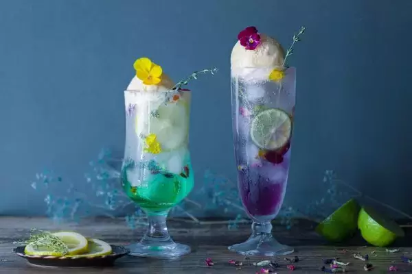 「“お花の秋色クリームソーダ”にうっとり！池袋「HANABAR」で期間限定販売」の画像