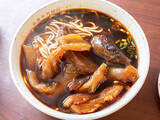 「【世界ひとり飯３７】台北の有名牛肉麺店は牛肉麺だけじゃない！選べるおかずも楽しい」の画像10