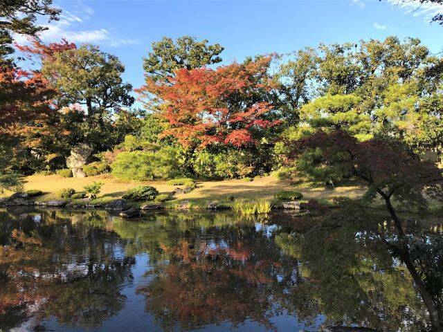 【京都】名勝庭園の紅葉を眺めながらカフェを楽しめる！「無鄰菴」で至福のひととき