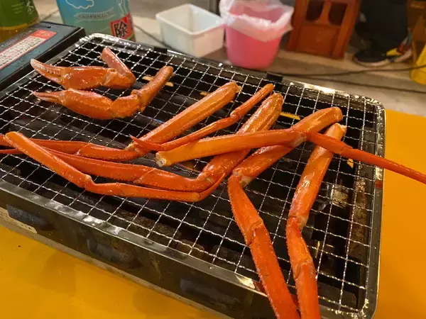 「期間限定！松江の冬の風物詩「かに小屋」でカニの食べ比べを楽しむ旅【島根県】」の画像