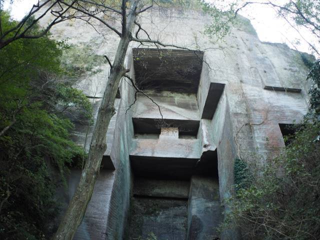 絶景と秘湯に出会う山旅（２０）南房総の“ラピュタの城”鋸山と海の湯宿・花しぶき【千葉県】