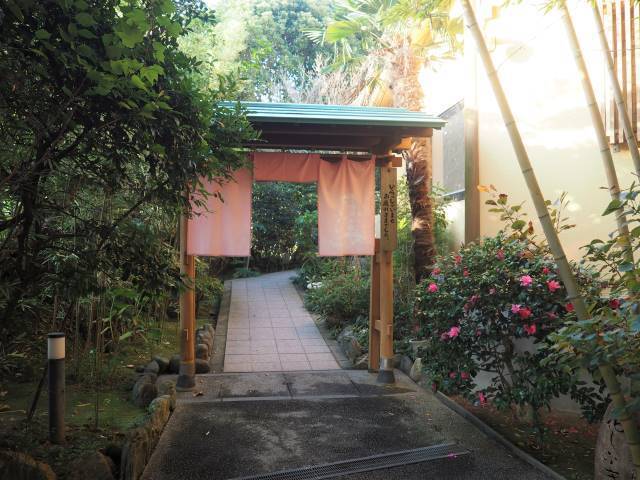 絶景と秘湯に出会う山旅（２０）南房総の“ラピュタの城”鋸山と海の湯宿・花しぶき【千葉県】