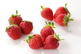 いちご食べ放題がパワーアップ！「ブランドいちご食べくらべ」スイパラで開催