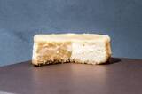 「チーズ好きのためのお取り寄せスイーツ「生カマンベールチーズケーキ」」の画像2
