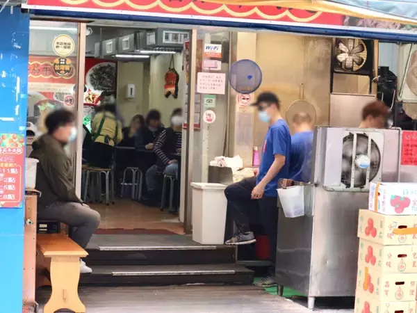 「【台湾】看板メニューはトマト牛肉麺！台北「四平街番茄牛肉麺」現地ルポ」の画像