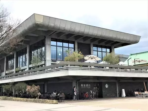「【京都】平安神宮や琵琶湖疏水のお花見がてら訪れたい！開放的なカフェ＆レストラン「京都モダンテラス」」の画像