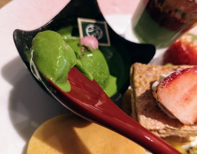 “桜×茶”のスイーツでお花見気分を味わえるアフタヌーンティー「レストラン １８９９ お茶の水」