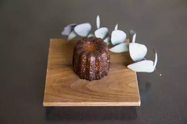 「旬のフルーツなどを使った色鮮やかな“半熟カヌレ”専門店が原宿にオープン！」の画像