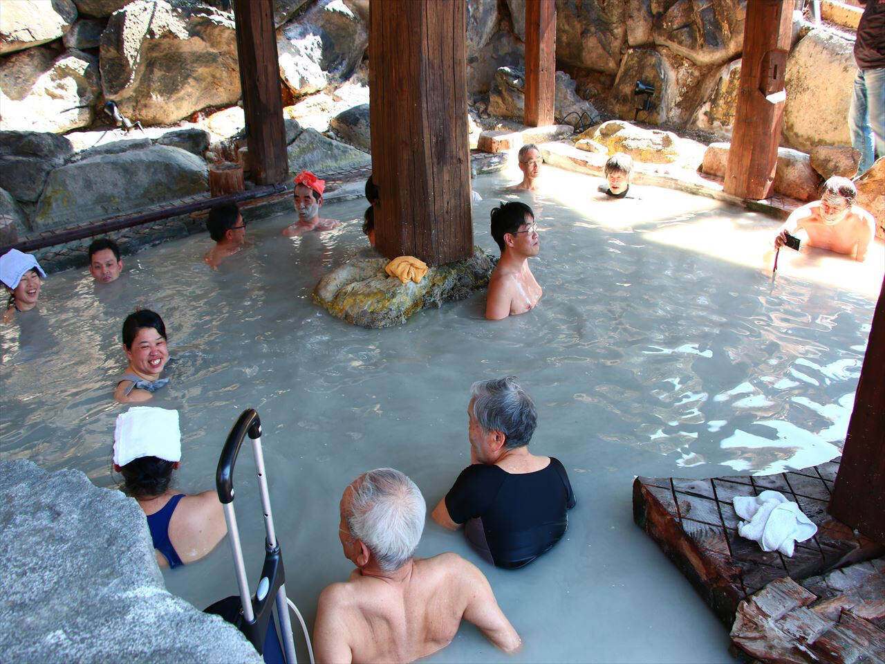 【希少価値！全国の混浴温泉】湯が湧くところに人は集まり、そこではみな平等「すずめの湯」地獄温泉 青風荘.＜熊本県＞