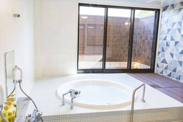 小学校の廃校をリノベーション！千葉県に「高滝湖グランピングリゾート」オープン！