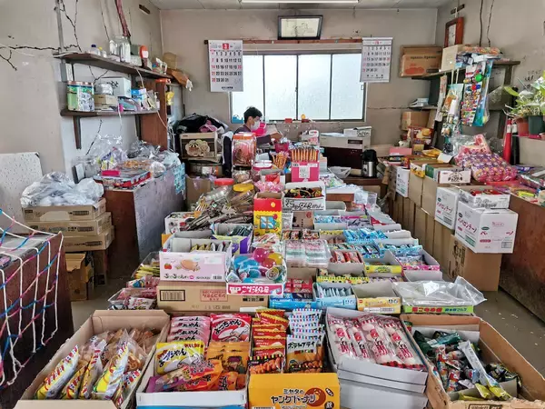 「いながきの駄菓子屋探訪４３山梨県笛吹市「長瀬商店」温泉地にあるノスタルジックな雰囲気の店」の画像