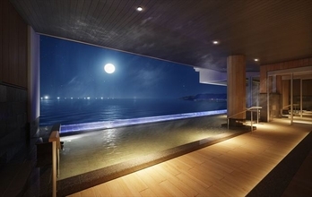 津軽海峡を一望するインフィニティ風呂！函館湯の川温泉「海と灯／ヒューイットリゾート」