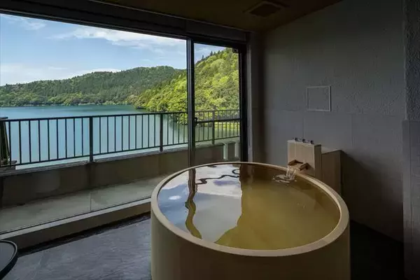 「よりプライベート空間を楽しむ。源泉かけ流しと美食の宿「雲仙温泉 東園」がリニューアル」の画像